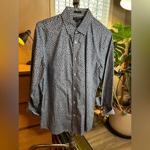 Banana Republic Light Blue and Navy Blue Floral Patterned Casual Shirt